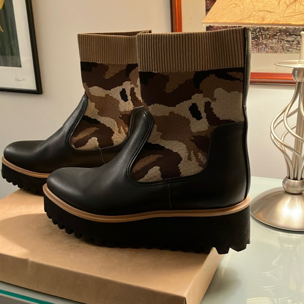 All Black lug sole camo short boot. Size 39